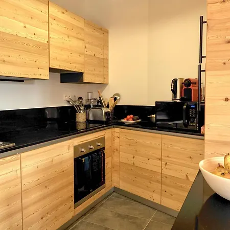 Apartment Luxe 5 Etoiles Parnasse Villard-Reculas