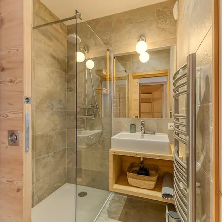 Apartment Luxe 5 Etoiles Parnasse Villard-Reculas